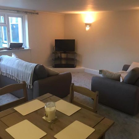 처치스트레톤 9 Bromleys Court 빌라 외부 사진