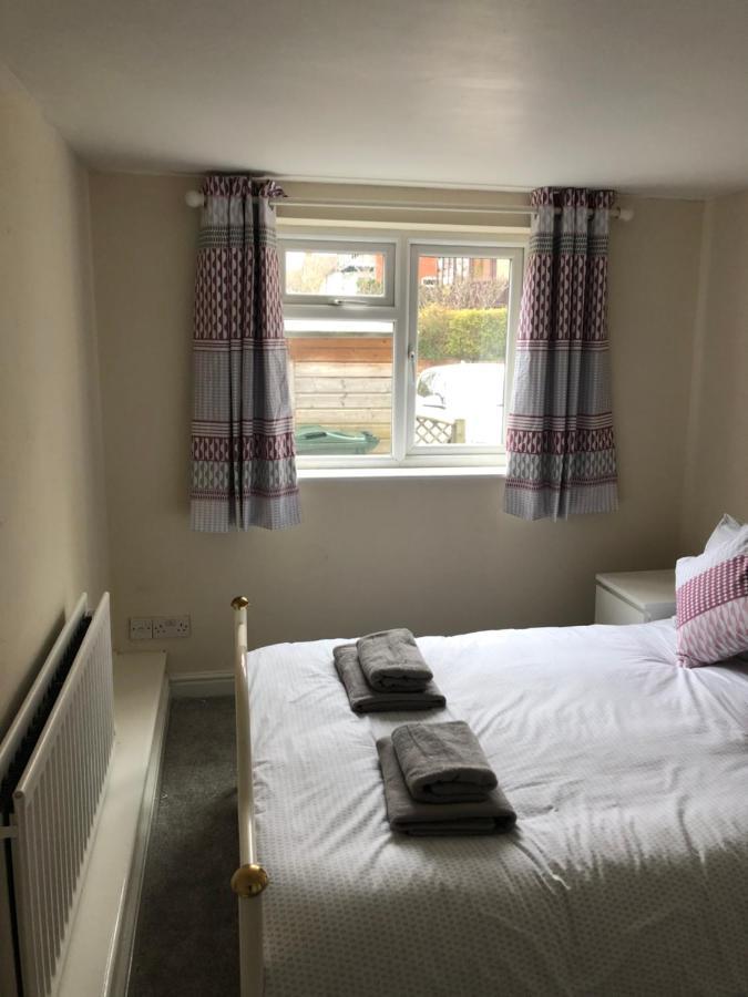 처치스트레톤 9 Bromleys Court 빌라 외부 사진