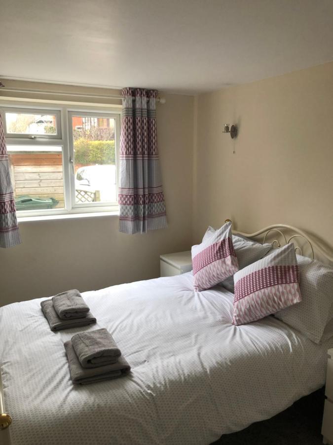 처치스트레톤 9 Bromleys Court 빌라 외부 사진